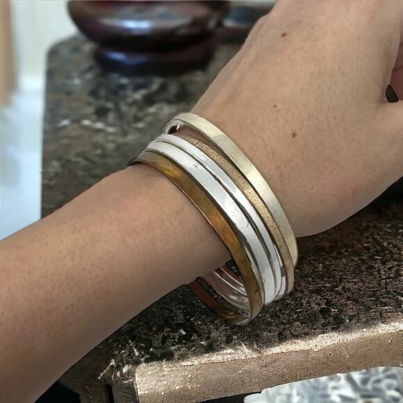 Silver and Copper tone Bangle Bracelet Set Excellent Condition, 8" Circumference - Picture 1 of 7